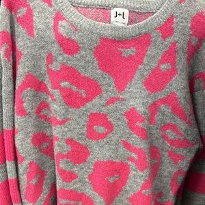 John + Jenn J + L Women's Gray and Pink Sweater Size Med oversized Comfy
